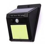 دیوارکوب خورشیدی